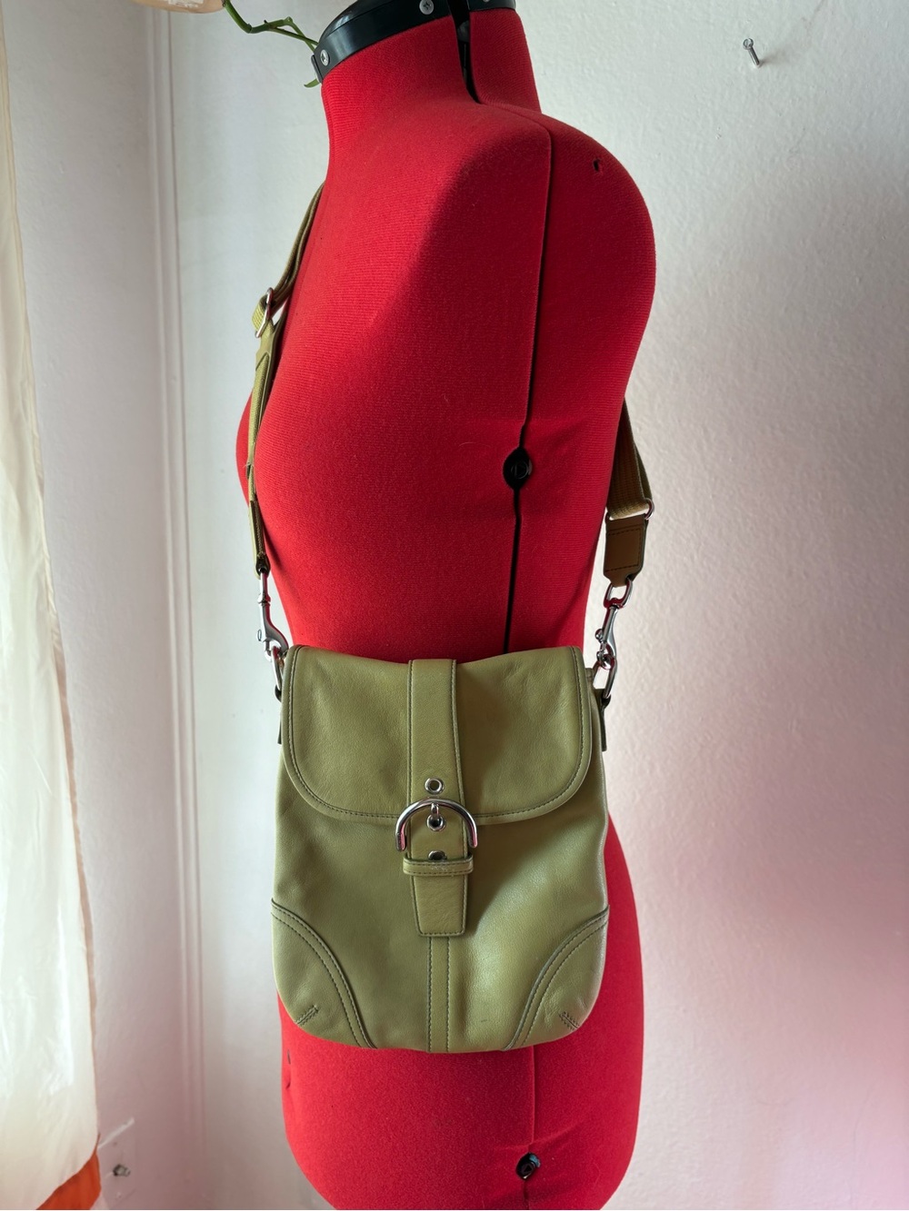 Coach Vintage 9480 Leather Lime Green Soho Shoulder/Crossbody Bag